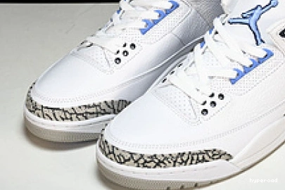 Hyperoad WHITE RETRO 3 “UNC” JORDAN AIR 0829
